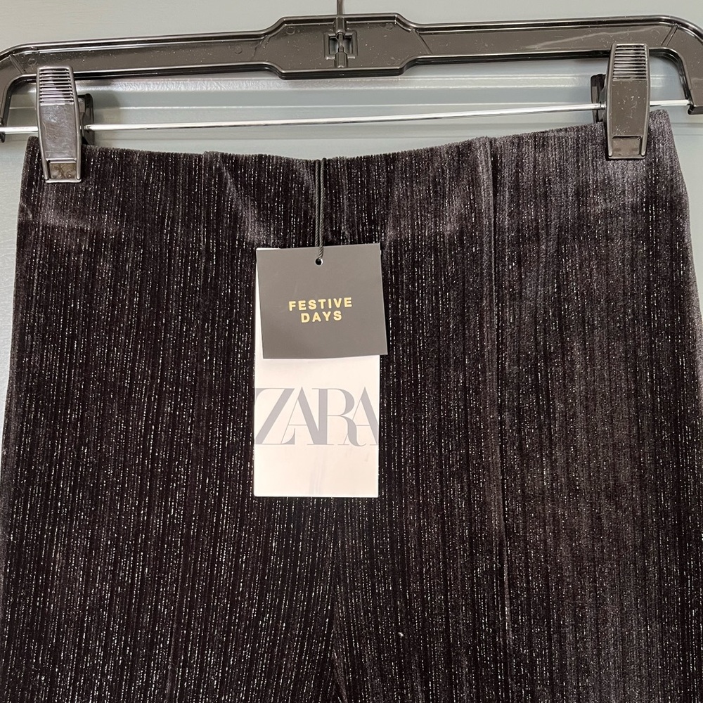 Zara black party legging pant with silver sparkly glitters. 2021 winter